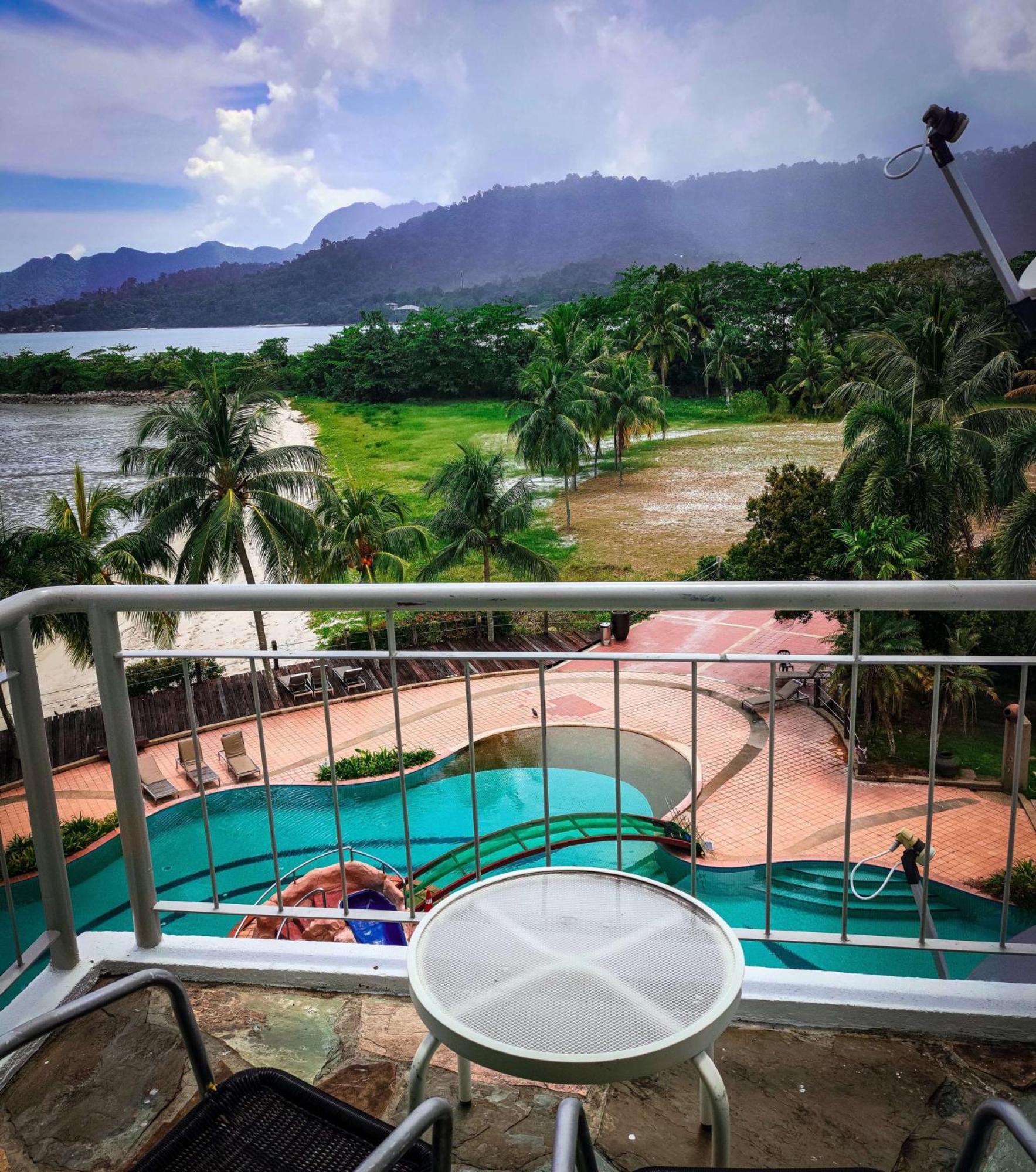 Langkawi Lagoon Resort Seaview Пантай-Сенанг Экстерьер фото